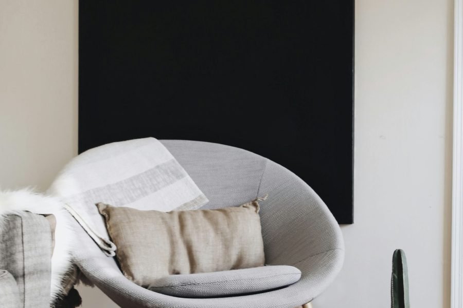 photo 1532372576444 dda954194ad0